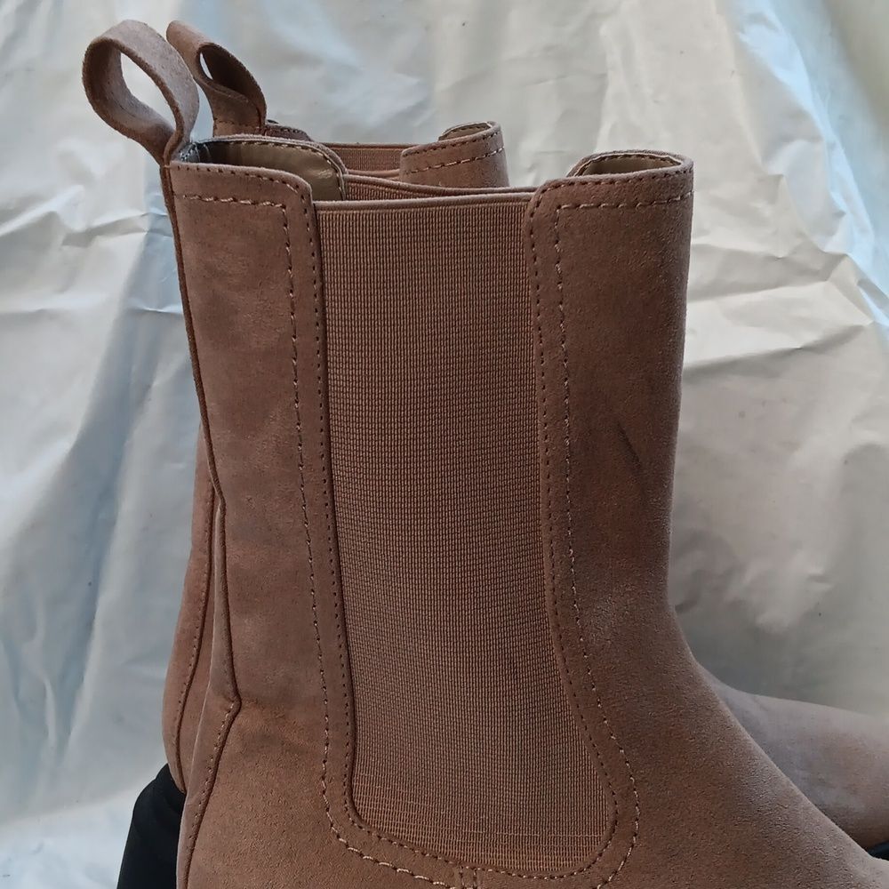 H&M Women's Beige Ankle Boots NWOB - Picture 2 of 12